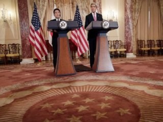 US, Japan pledge to boost alliance - ảnh 1